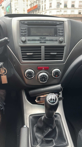 Imagen 7 de 10 de Subaru Impreza 2009 2.0 R 5mt Sawd 150 Cv