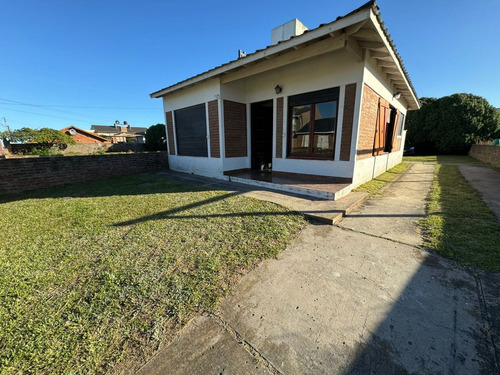 Venta Chalet Santa Clara A Metros Del Mar