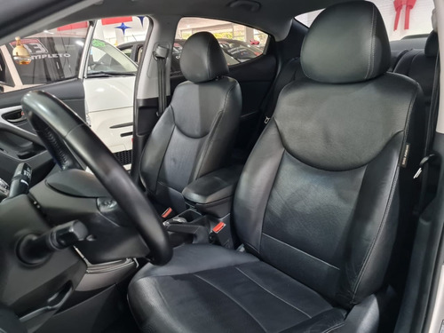 Imagem 10 de 14 de Hyundai Elantra Sedan 1.8 Gls (aut) Flex Aut