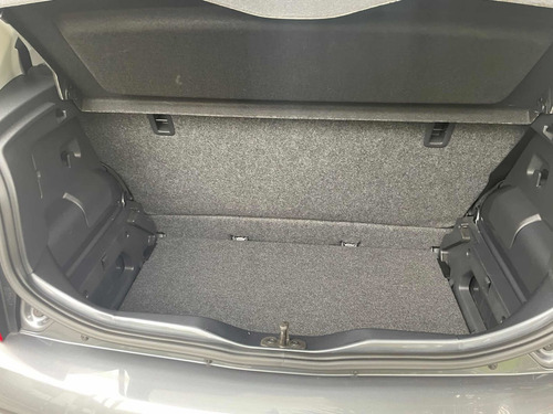 Imagen 12 de 12 de Volkswagen Up High Up 1.0