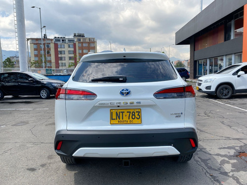 Imagen 9 de 25 de Toyota Corolla Cross Hybrida 2023