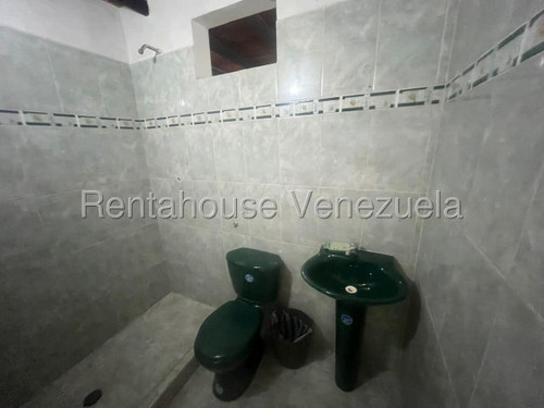 Casa En Venta Cabudare Urb Oasis Codigo 2 5 1 8 1 7 8 Mildred Traemos Para Ti Esta Linda Casa En Cabudare En Un Conjunto Privado Remodelada Con Un Concepto Moderno Cocina Moderna Y Unos Acab