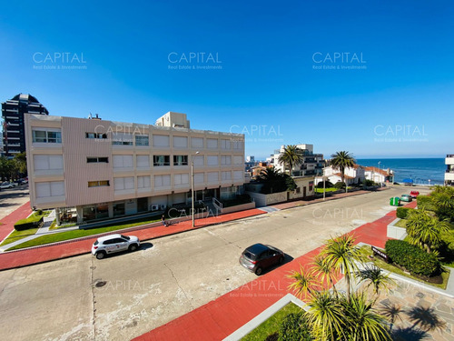 Apartamento En Peninsula 2 Dormitorios 2 Baños