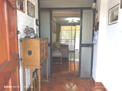 Casa En Venta De 6 Dormitorios En Las Condes