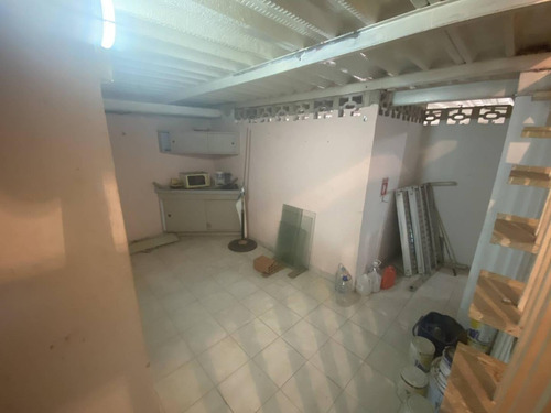 Imagen 5 de 6 de Alquiler De Local Comercial En El Centro De Valencia