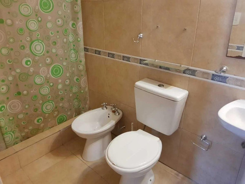 Imagen 4 de 7 de Departamento - Moron
