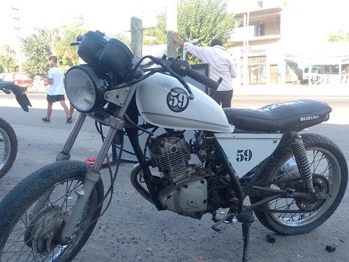 Suzuki En 125 Cafe Racer