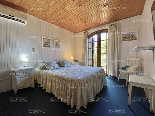 Venta De Casa 5 Dormitorios En Pinares, Punta Del Este-ref:30538