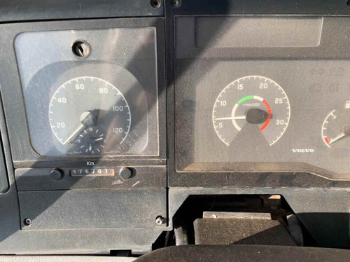 Imagem 12 de 12 de Caminhao Volvo Volvo Vm 260