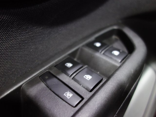 Chevrolet Onix Onix 1.4 MPFI LTZ 8V FLEX 4P MANUAL