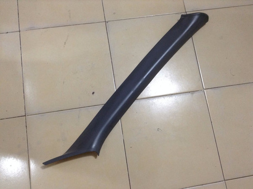 Plastico De Poste Delantero Derecho Ford Contour 96-00 Oem