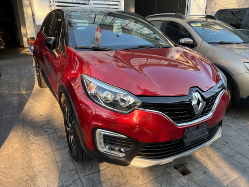Renault Captur 2.0 Iconic At