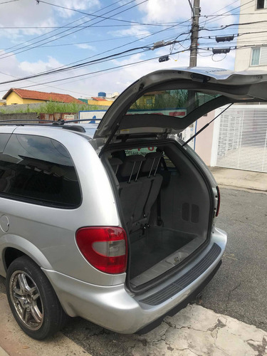 Imagem 10 de 11 de Chrysler Grand Caravan 2006 3.3 Se 5p