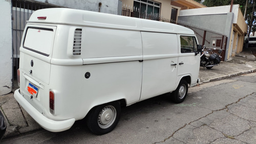 Volkswagen Kombi 1.4 Total Flex 3p