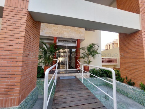 Moderna Casa En Venta Urb La Soledad 201 Mts2 Gjg 25-14518