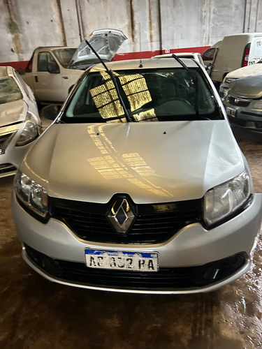 Renault Nuevo Logan 1.64 Puertas 2018 Chocado Parte Trasera