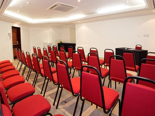 Flat No Itaim Bibi Para Investimento E Moradia - Sf321
