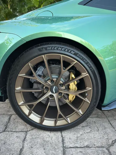 Aston Martín Vantage