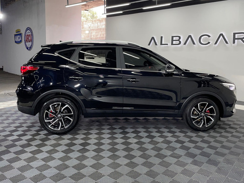 MG Zs 1.5 Elegance Red Pack Cvt