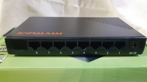 Switch 8 Portas 10/100mbps Preto - Mymax
