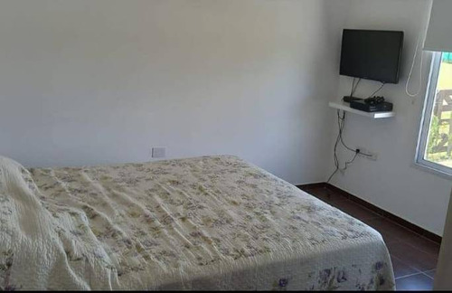 Venta Casa Quinta 2 Dormitorios Domselaar Con Cochera