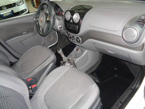 Fiat Palio Attractive 1.o Mec.