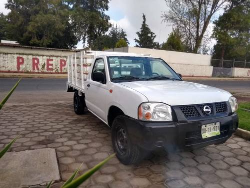 Imagen 2 de 11 de Nissan Np300 Estacas 2014