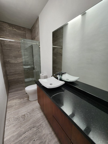 Casa Nueva En Privada Con Porton Electrico Zona Dorada, Delicias, Cuernavaca, Morelos.