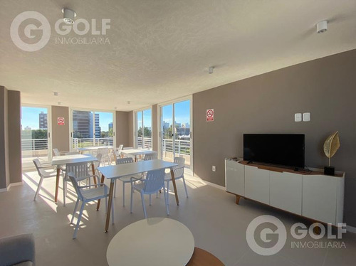 Vendo Apartamento De 2 Dormitorios Con Terraza Al Frente, Garaje Opcional, Ley 18.795, Bella Vista, Montevideo