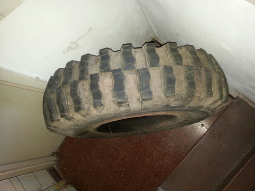 Imagen 10 de 10 de Unimog ,gomas, Llantas, R 20, Mercedes Benz, Repuestos, Mb