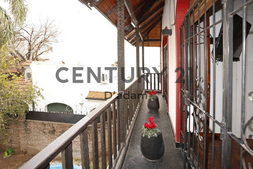 Imagen 23 de 30 de Venta Casa 5 Ambientes Con Cochera Jardin Y Terraza