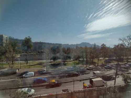 Estupenda Y Nueva Oficina Planta Libre En Arriendo