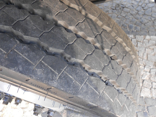 Imagem 5 de 10 de Vw 8 160 Chassi