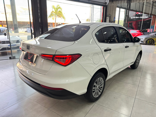 Fiat Cronos 1.0 Drive Flex 4p