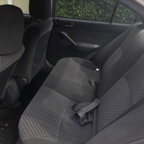 Honda Civic 1.7 Lx 4p