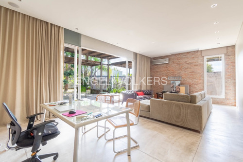 Oficina Comercial - Av. De Las Américas Id 5873