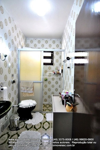 Casa Com 03 Dormitórios, Sendo 01 Suíte E Terreno Com 430m² - 3887