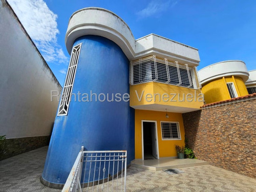 Townhouse En Venta La Morita I Urb Villas Tropicales 25-20450 Apd