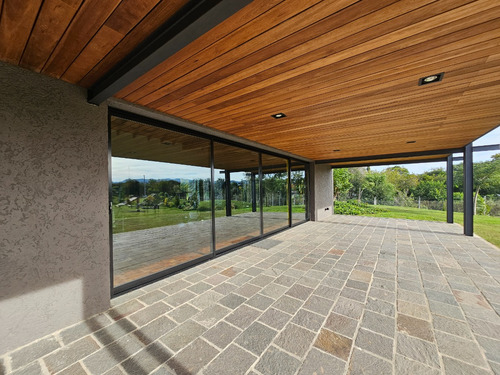 Venta Lote Estancia El Terrón, Precio Usd 300.000 Fondo Golf Central 1900m²