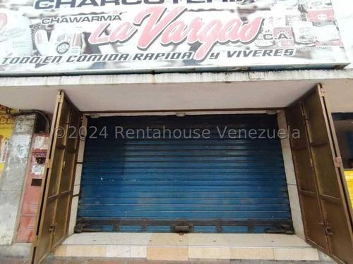 Carlos Colmenarez Alquila Local Comercial En Una De Las Zonas Con Mayor Trafico Vehicular Y Peatonal Consta De 40m Cuadrados Un Baño Y Todos Los Servicios Ideal Para El Desarrollo De Cualquier Activid