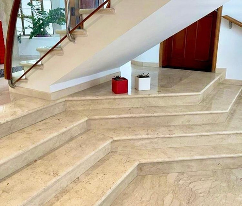 Imagen 2 de 17 de Mundo Inn Vende Excelente Casa En Monte Real
