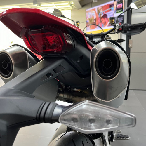 Ducati Hypermotard 698 Mono / Agencia Ducati Esmeralda