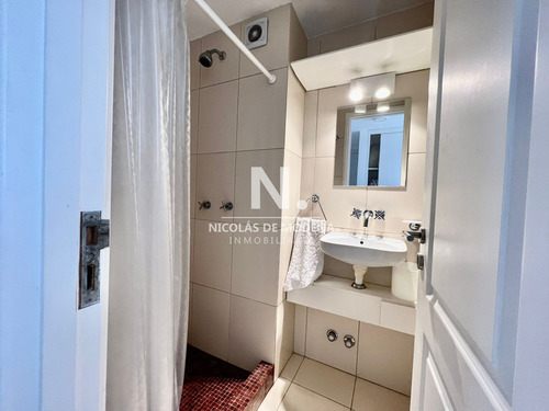 Vende Lujoso Departamento De 4 Suites En Brava Punta Del Este