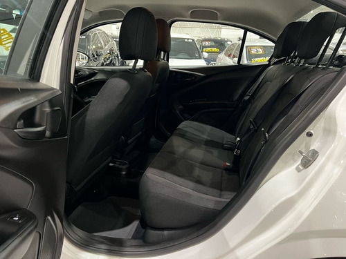 Fiat Cronos 1.3 Drive Flex 4p