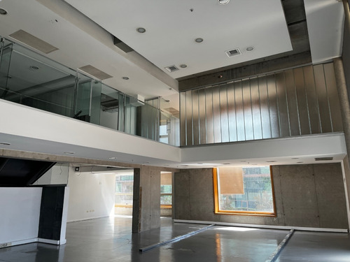 Lindo Local De 462 M2 Con Gran Acceso Desde La Calle