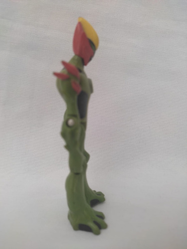 Imagen 4 de 4 de Swampfire Verde Ben 10 Bandai 01