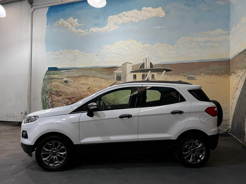 Imagen 10 de 11 de Ford Ecosport 2015 1.6 Freestyle 110cv 4x2