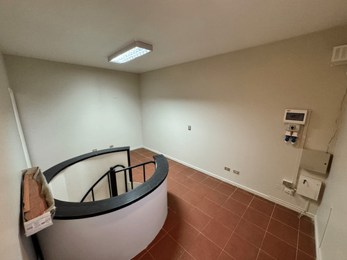 Oficina En Arriendo En Coihaique
