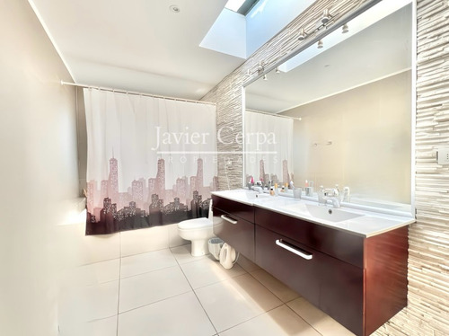 Excelente Casa En Venta Polo De Manquehue