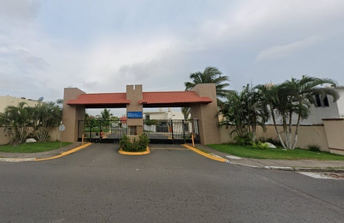 Linda Casa En Venta Santo Domingo, Hacienda Los Portales Veracruz Eo-06 (lvr/rp/390000)